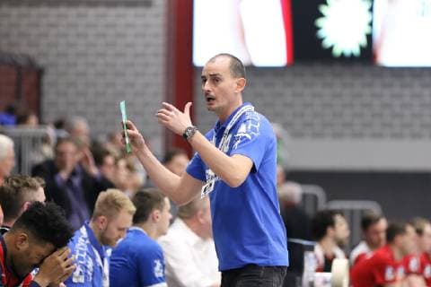 Ermir Kurtagic (Trainer TV 05 07 Huettenberg), TuS N-Luebbecke vs TV 05 07 Huettenberg, Handball, 2. Bundesliga, 08.12.2018, TuS N-Luebbecke vs TV 05 07 Huettenberg, Handball, 2. Bundesliga, 08.12.2018 Luebbecke Copyright: xEIBNER JanxStrohdiekx EP_JSK