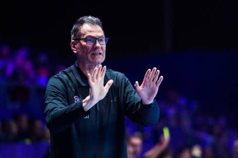 181209 Olivier Krumbholz, head coach of France during the EHF European WomenÕs Handball Championship match between Sweden and France on Dec 9, 2018 in Nantes. Photo: Ludvig Thunman BILDBYRN kod LT 35567 Copyright: LUDVIGxTHUNMAN BB181209LT007