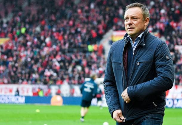 09.12.2018, xpsx, Fussball 1.Bundesliga, FSV Mainz 05 - Hannover 96 emspor, v.l. Trainer Andre Breitenreiter (Hannover 96) (DFL DFB REGULATIONS PROHIBIT ANY USE OF PHOTOGRAPHS as IMAGE SEQUENCES and or QUASI-VIDEO) Mainz