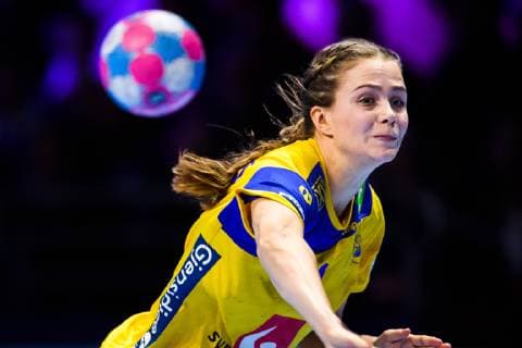 181209 Olivia Mellegard of Sweden during the EHF European WomenÕs Handball Championship match between Sweden and France on Dec 9, 2018 in Nantes. Photo: Ludvig Thunman BILDBYRN kod LT 35567 Copyright: LUDVIGxTHUNMAN BB181209LT022