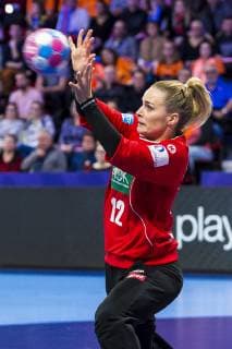 Handball, Frauen: EM, Ungarn - Deutschland Hauptrunde, Gruppe 2, 2. Spieltag im Palais des Sports Torhueterin Dinah Eckerle (Deutschland SG BBM Bietigheim) Nancy Palais des Sports Jean Weille Frankreich