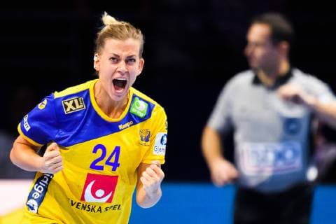 181209 Nathalie Hagman of Sweden celebrates during the EHF European WomenÕs Handball Championship match between Sweden and France on Dec 9, 2018 in Nantes. Photo: Ludvig Thunman BILDBYRN kod LT 35567 Copyright: LUDVIGxTHUNMAN BB181209LT049