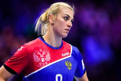 181209 Anna Sen of Russia looks dejected during the EHF European WomenÕs Handball Championship match between Serbia and Russia on December 9, 2018 in Nantes. Photo: Ludvig Thunman BILDBYRN kod LT 35568 Copyright: LUDVIGxTHUNMAN BB181209LT087