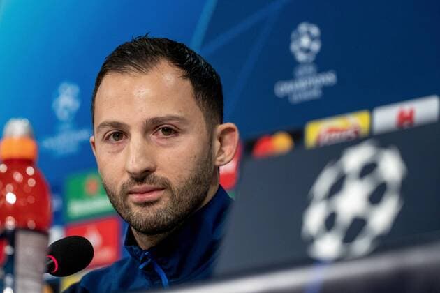 Sport Bilder des Tages 10.12.2018, Fussball, Saison 2018 2019, Champions League, 6. Spieltag - Pressekonferenz + Abschlusstraining FC Schalke 04 Cheftrainer Domenico TEDESCO (FC Schalke 04) Gelsenkirchen Veltins Arena Deutschland