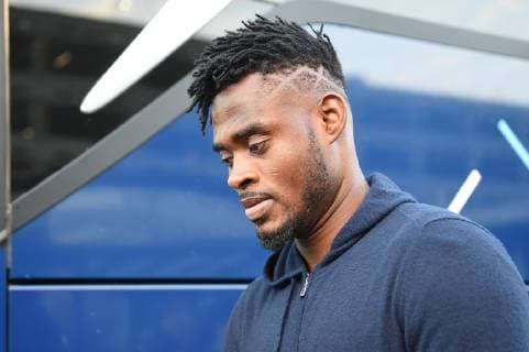 11.12.2018, xmeix, Fussball UEFA Champions League, TSG 1899 Hoffenheim, Ankunft der Spieler am Flughafen Manchester, emspor, v.l. Kasim Adams Nuhu (TSG 1899 Hoffenheim) DFL DFB REGULATIONS PROHIBIT ANY USE OF PHOTOGRAPHS as IMAGE SEQUENCES and or QUASI-VIDEO Manchetser