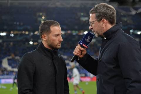 GER, CL, FC Schalke 04 vs Lokomotiv Moskva Lokomotive Moskau 11.12.2018, Veltins-Arena, Gelsenkirchen, GER, CL, FC Schalke 04 vs Lokomotiv Moskva Lokomotive Moskau, DFL regulations prohibit any use of photographs as image sequences and or quasi-video im Bild Domenico Tedesco (FC Schalke 04) im Interview