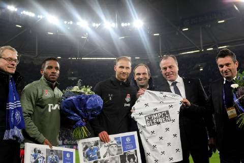 Offizielle Verabschiedung von Benedikt Höwedes (Lokomotiv Moskau) und Jefferson Farfan (Lokomotiv Moskau) beim Champions League Spiel (Saison 2018 19) FC Schalke 04 - Lokomotive Moskau. Copyright: Thomas Pakusch