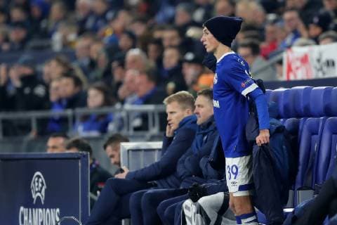 Benjamin Goller (FC Schalke 04) nach seiner Auswechslung beim Champions League Spiel (Saison 2018 19) FC Schalke 04 - Lokomotive Moskau. Copyright: Thomas Pakusch