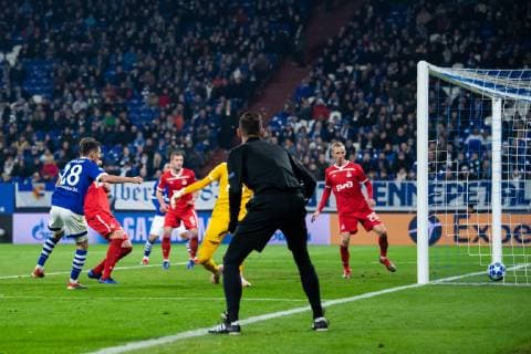 11.12.2018, xkvx, Fussball UEFA Champions League, FC Schalke 04 - Lok Moskau emspor, v.l. Goal scored, Tor zum 1:0 durch Alessandro Schoepf (S04 - Schalke 04) (DFL DFB REGULATIONS PROHIBIT ANY USE OF PHOTOGRAPHS as IMAGE SEQUENCES and or QUASI-VIDEO) Gelsenkirchen