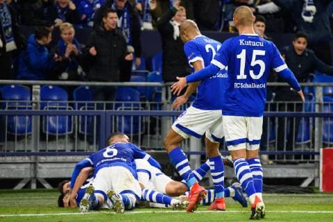 GER, UEFA Champions League, Gruppenphase, Gruppe D, FC Schalke 04 vs. FC Lokomotiv Moskva Moskau 11.12.2018, VELTINS Arena, Gelsenkirchen, Deutschland, GER, UEFA Champions League, Gruppenphase, Gruppe D, FC Schalke 04 vs. FC Lokomotiv Moskva Moskau DFL REGULATIONS PROHIBIT ANY USE OF PHOTOGRAPHS AS IMAGE SEQUENCES AND OR QUASI-VIDEO. im Bild Torjubel Jubel Schalke nach 1-0 durch Alessandro Schöpf Schoepf ( 28 Schalke)