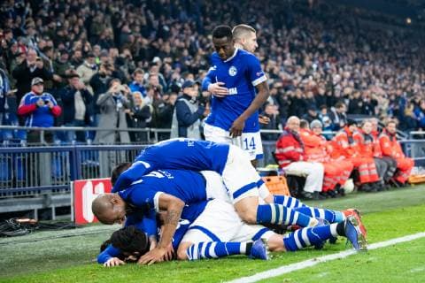 11.12.2018, xkvx, Fussball UEFA Champions League, FC Schalke 04 - Lok Moskau emspor, v.l. Torjubel, Goal celebration, celebrate the goal zum 1:0 durch Alessandro Schoepf (S04 - Schalke 04) (DFL DFB REGULATIONS PROHIBIT ANY USE OF PHOTOGRAPHS as IMAGE SEQUENCES and or QUASI-VIDEO) Gelsenkirchen