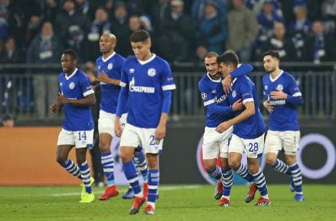 11.12.2018, Fussball UEFA Champions League 2018 2019, Gruppenphase, 6.Spieltag, FC Schalke 04 - Lokomotive Moskau, in der VELTINS-Arena Gelsenkirchen. Jubel Schalke 04 zum Tor zum 1:0