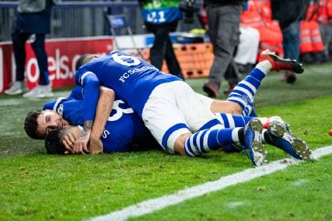 11.12.2018, xkvx, Fussball UEFA Champions League, FC Schalke 04 - Lok Moskau emspor, v.l. Torjubel, Goal celebration, celebrate the goal zum 1:0 durch Alessandro Schoepf (S04 - Schalke 04) (DFL DFB REGULATIONS PROHIBIT ANY USE OF PHOTOGRAPHS as IMAGE SEQUENCES and or QUASI-VIDEO) Gelsenkirchen