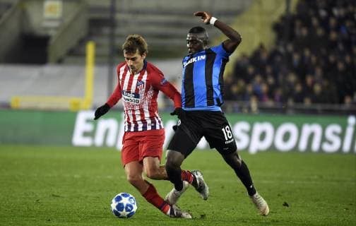 Marvelous Nakamba midfielder of Club Brugge and Atletico s Antoine Griezmann FOOTBALL : Club Bruges vs Atletico Madrid - Ligue des Champions - 11 12 2018 PhotoNews Panoramic 