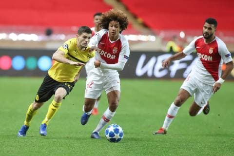 Monaco, 11.12.2018, UEFA Champions League - 2018 19 Season, Gruppenphase - Gruppe A - 6. Spieltag, AS Monaco - Borussia Dortmund, Christian Pulisic (BVB) and Han-Noah Massengo (Monaco) battles for the ball ( DeFodi535