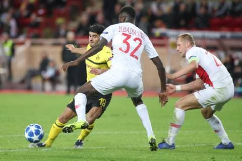 Monaco, 11.12.2018, UEFA Champions League - 2018 19 Season, Gruppenphase - Gruppe A - 6. Spieltag, AS Monaco - Borussia Dortmund, Mahmoud Dahoud (Dortmund) and Benoit Badiashile (Monaco) battles for the ball ( DeFodi535