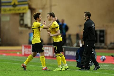 v.l. Raphael Guerreiro (Dortmund) wird ausgewechselt, fuer ihn kommt Sergio Gomez (Dortmund) beim Spiel AS Monaco vs. Borussia Dortmund, Fussball, Champions League, 11.12.2018 AS Monaco vs. Borussia Dortmund, Fussball, Champions League, 11.12.2018 Monaco Copyright: xEIBNER MarioxHommesx EP_MHS