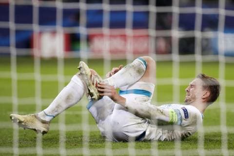 MILAAN , Stadium San Siro, 11-12-2018, football, season 2018 2019, Champions League , (Left-right) PSV player Luuk de Jong injury during the Champions League game Inter - PSV final score 1-1. Inter - PSV  x2684214x