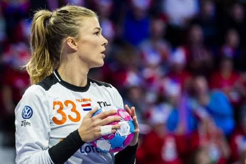 181211 Goalkeeper Tess Wester of Netherlands during the EHF European Women?s Handball Championship match between Netherlands and Norway on December 11, 2018 in Nancy. Photo: Fredrik Varfjell BILDBYRAN kod FV 150183 Copyright: FREDRIKxVARFJELL BB181211FV089