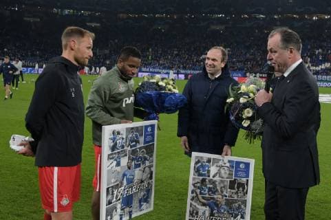 Fußball Champions League Gruppenphase 6. Spieltag FC Schalke 04 - Lokomotive Moskau am 11.12.2018 in der Veltins Arena in Gelsenkirchen Verabschiedung von Benedikt Höwedes ( Moskau ) und Jefferson Farfan ( Moskau ) DFL Regulations prohibit any use of photographs as image sequences and or quasi video.