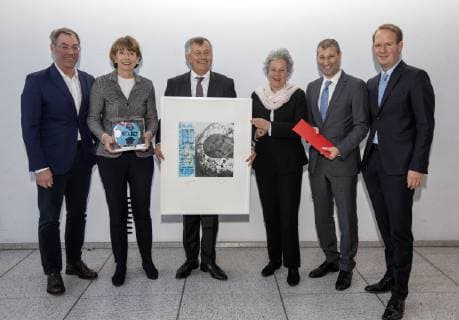 Vertragsverlängerung Final 4 Handball Historisches Rathaus zu Koeln Deutschland Datum: 11.12.2018 Von links: Bernhard Schwank Oberbürgermeisterin Henriette Reker Michael Wiederer Dr. Agnes Klein David Szlezak Stefan Löcher