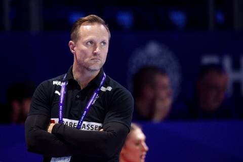 181212 Klavs Bruun Jörgensen, head coach of Denmark during the EHF European Women s Handball Championship match between Denmark and Montenegro on December 12, 2018 in Nantes. Photo: Ludvig Thunman BILDBYRN kod LT 35570 Copyright: LUDVIGxTHUNMAN BB181212LT007