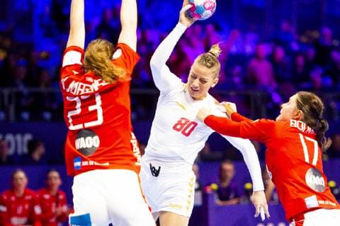 181212 Jelena Despotovic of Montenegro during the EHF European Women s Handball Championship match between Denmark and Montenegro on December 12, 2018 in Nantes. Photo: Ludvig Thunman BILDBYRN kod LT 35570 Copyright: LUDVIGxTHUNMAN BB181212LT021