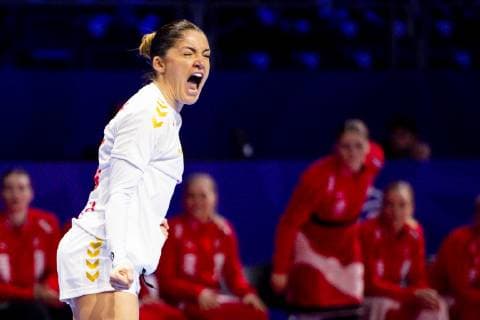 181212 Jovanka Radicevic of Montenegro reacts during the EHF European Women s Handball Championship match between Denmark and Montenegro on December 12, 2018 in Nantes. Photo: Ludvig Thunman BILDBYRN kod LT 35570 Copyright: LUDVIGxTHUNMAN BB181212LT022