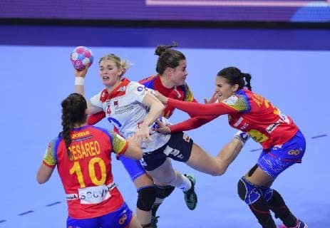 Handball, Damen EM, Spanien - Norwegen Kristiansen Veronica HANDBALL : Championnat d Europe Feminin 2018 - Nancy 012 12 2018 - Espagne vs Norvege - 2e Tour MAO Panoramic 