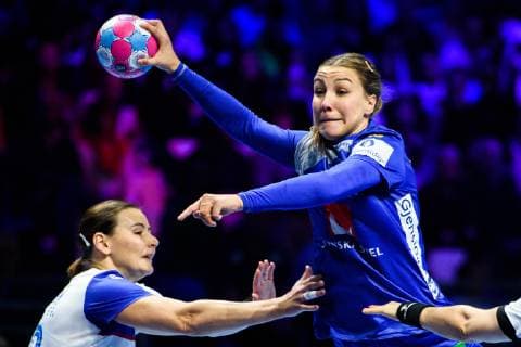 181212 Anna Lagerquist of Sweden during the EHF European WomenÕs Handball Championship match between Sweden and Russia on December 12, 2018 in Nantes. Photo: Ludvig Thunman BILDBYRN kod LT 35571 Copyright: LUDVIGxTHUNMAN BB181212LT035
