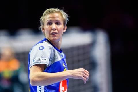 181212 Elin Hallagard of Sweden during the EHF European WomenÕs Handball Championship match between Sweden and Russia on December 12, 2018 in Nantes. Photo: Ludvig Thunman BILDBYRN kod LT 35571 Copyright: LUDVIGxTHUNMAN BB181212LT056