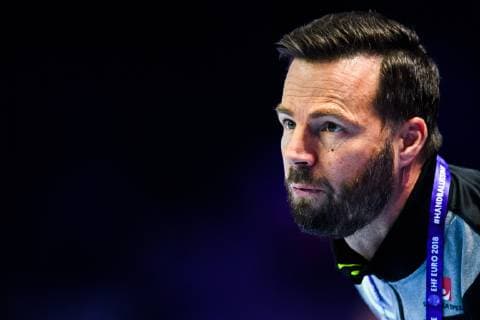 181212 Henrik Signell, head coach of Sweden during the EHF European WomenÕs Handball Championship match between Sweden and Russia on December 12, 2018 in Nantes. Photo: Ludvig Thunman BILDBYRN kod LT 35571 Copyright: LUDVIGxTHUNMAN BB181212LT067