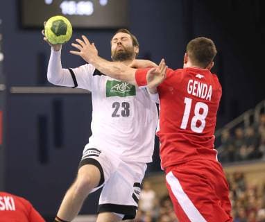 Foto : Steffen Fäth ( Deutschland ) gegen Pawel Genda Handball Länderspiel in Rostock am Mi. 12.12.2018 Deutschland - Polen