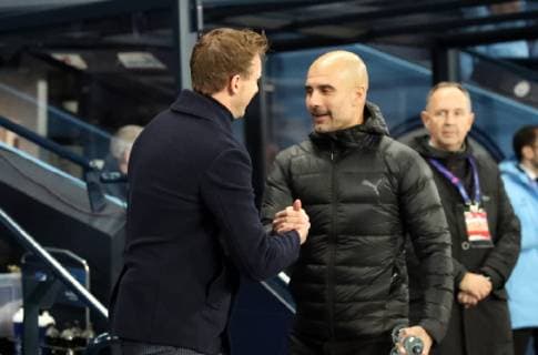 Manchester City - TSG 1899 Hoffenheim England, Manchester, 12.12.2018, Fussball, UEFA Champions League, Saison 2018 2019, 6. Spieltag, Manchester City - TSG 1899 Hoffenheim: v.l. Julian Nagelsmann (Trainer TSG 1899 Hoffenheim), Pep Guardiola (Trainer Manchester City).