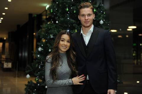 Borussia Mönchengladbach 1. Bundesliga , Saison 2018 - 2019 Weihnachtsfeier für die Spieler am 12.12.2017 im Borussia-Park hier Nico Elvedi und Alexandra Crum DFL regulations prohibit any use of photographs as image sequences and or quasi-video DFB regulations prohibit any use of photographs as image sequences and or quasi-video , , , *** Borussia Mönchengladbach 1 Bundesliga season 2018 2019 Christmas party for the players on 12 12 2017 at Borussia Park here Nico Elvedi and Alexandra Crum DFL regulations prohibit any use of photographs as image sequences and or quasi video DFB regulations prohibit any use of photographs as image sequences and or quasi video DiWi