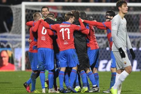 Soccer players of Viktoria Plzen celebrate a victory after the Football Champions League 6th round match: Viktoria Plzen vs AS Roma in Pilsen, Czech Republic, December 12, 2018. (CTKxPhoto MichalxKamaryt) CTKPhotoP201812121120501  kmt 4