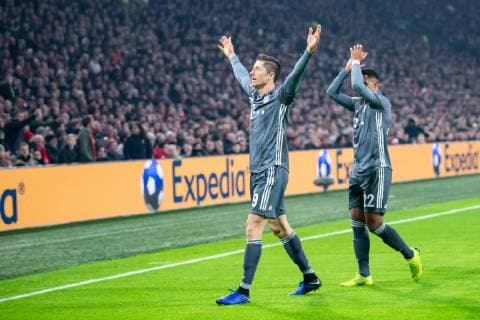 12.12.2018, xkvx, Fussball UEFA Champions League, Ajax Amsterdam - FC Bayern Muenchen emspor, v.l. Torjubel, Goal celebration, celebrate the goal zum 0:1 durch Robert Lewandowski (FCB - FC Bayern Muenchen) (DFL DFB REGULATIONS PROHIBIT ANY USE OF PHOTOGRAPHS as IMAGE SEQUENCES and or QUASI-VIDEO) Amsterdam