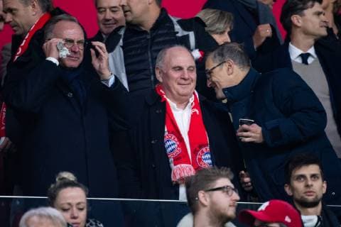 12.12.2018, xkvx, Fussball UEFA Champions League, Ajax Amsterdam - FC Bayern Muenchen emspor, v.l. Karl-Heinz Rummenigge (FC Bayern Muenchen), Praesident Uli Hoeness (FC Bayern Muenchen) (DFL DFB REGULATIONS PROHIBIT ANY USE OF PHOTOGRAPHS as IMAGE SEQUENCES and or QUASI-VIDEO) Amsterdam
