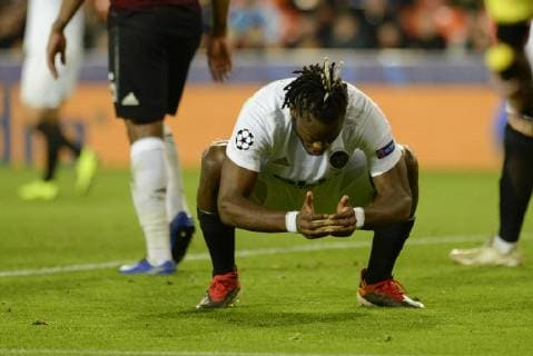 Batshuayi of Valencia in action during the Uefa Champions League, football match between Valencia and Manchester on december 12, at Mestalla stadium in Valencia, Spain. Foto: Xisco Navarro Cordon Press