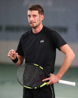 Stephan Hoiss zeigt dem Schiedsrichter an wie weit der Ball im Aus war, Mimik, Gestik, Deutsche Meisterschaften 2018 Copyright: xJuergenxHasenkopfx