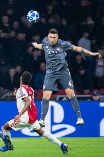 12.12.2018, xkvx, Fussball UEFA Champions League, Ajax Amsterdam - FC Bayern Muenchen emspor, v.l. Niklas Suele (FCB - FC Bayern Muenchen) (DFL DFB REGULATIONS PROHIBIT ANY USE OF PHOTOGRAPHS as IMAGE SEQUENCES and or QUASI-VIDEO) Amsterdam