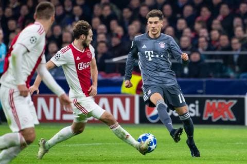 12.12.2018, xkvx, Fussball UEFA Champions League, Ajax Amsterdam - FC Bayern Muenchen emspor, v.l. Daley Blind (Ajax Amsterdam), Leon Goretzka (FCB - FC Bayern Muenchen) (DFL DFB REGULATIONS PROHIBIT ANY USE OF PHOTOGRAPHS as IMAGE SEQUENCES and or QUASI-VIDEO) Amsterdam