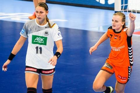 181212 Xenia Smits of Germany looks dejected and Debbie Bont of Netherlands celebrates during the EHF European WomenÕs Handball Championship match between Netherlands - Germany on December 11, 2018 in Nancy. Photo: Fredrik Varfjell BILDBYRN kod FV 150186 Copyright: FREDRIKxVARFJELL BB181212FV098