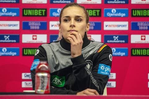 12 Dinah Eckerle (Deutschland), Niederlande vs. Deutschland, Europameisterschaft, Handball, Frauen, 12.12.2018 Niederlande vs. Deutschland, Europameisterschaft, Handball, Frauen, 12.12.2018 Nancy Copyright: xEIBNER Michael_Schmidtx EP_MST