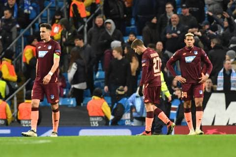Manchester City - TSG 1899 Hoffenheim Nach Spielende sind die Hoffenheimer enttäuscht v.l. Hoffenheims Benjamin Huebner (Nr.21), Hoffenheims Andrej Kramaric (Nr.27) und Hoffenheims Joelinton (Nr.34) beim Spiel in der Champions League, Manchester City - TSG 1899 Hoffenheim. Manchester. 12.12.18 Fussball Champions League , Manchester
