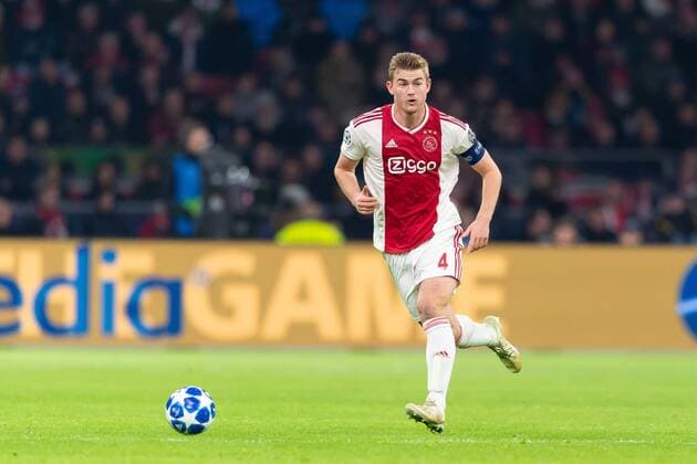 Amsterdam, Niederlande 12.12.2018, UEFA Champions League - 2018 19 Season, Rueckrunde, Gruppenphase, 6. Spieltag, Ajax Amsterdam - FC Bayern Muenchen, Matthijs de Ligt (Ajax) in aktion ( DeFodi053