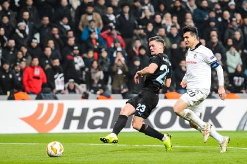181213 Marcus Antonsson of Malmö FF scores 0-1 during the Europa league match between Besiktas and Malmö FF on December 13, 2018 in Istanbul. Photo: Petter Arvidson BILDBYRN kod PA 92175 Copyright: PETTERxARVIDSON BB181213PA044