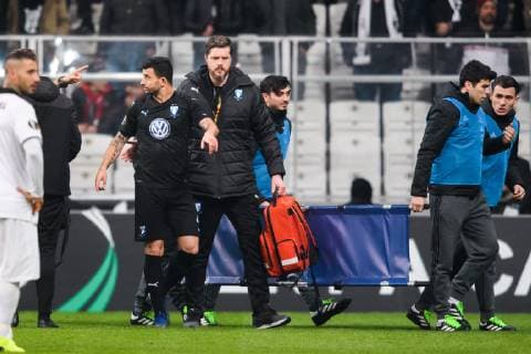 181213 Behrang Safari of Malmö FF leaves the pitch after injury during the Europa league match between Besiktas and Malmö FF on December 13, 2018 in Istanbul. Photo: Petter Arvidson BILDBYRN kod PA 92175 Copyright: PETTERxARVIDSON BB181213PA047