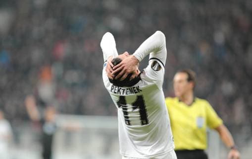 Mustafa Pektemek of Besiktas during the UEFA Europa League match between Besiktas and Malmo at Vodafone Park in Istanbul , Turkey on December 13 , 2018. 