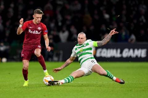 SOCCER - UEFA EL, Celtic vs RBS GLASGOW,SCOTLAND,13.DEC.18 - SOCCER - UEFA Europa League, group stage, Celtic Glasgow vs Red Bull Salzburg. Image shows Hannes Wolf (RBS) and Scott Brown (Celtic). GEPAxpictures xFlorianxErtl